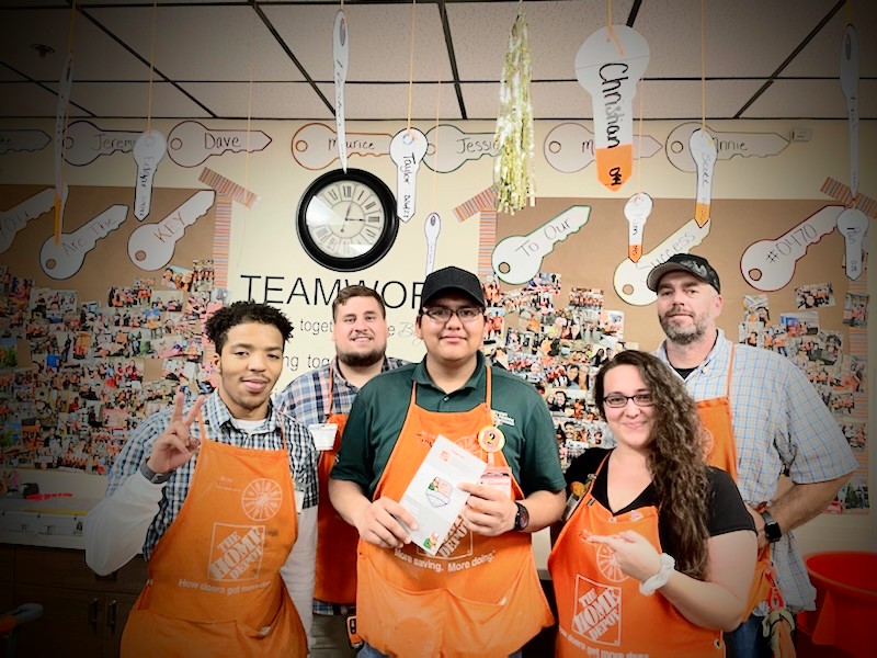 Just some more recognition pictures of some absolutely amazing people! And shout out to our lumber associate Ed for 19years with home Depot. 🧡 I appreciate all of you guys so much