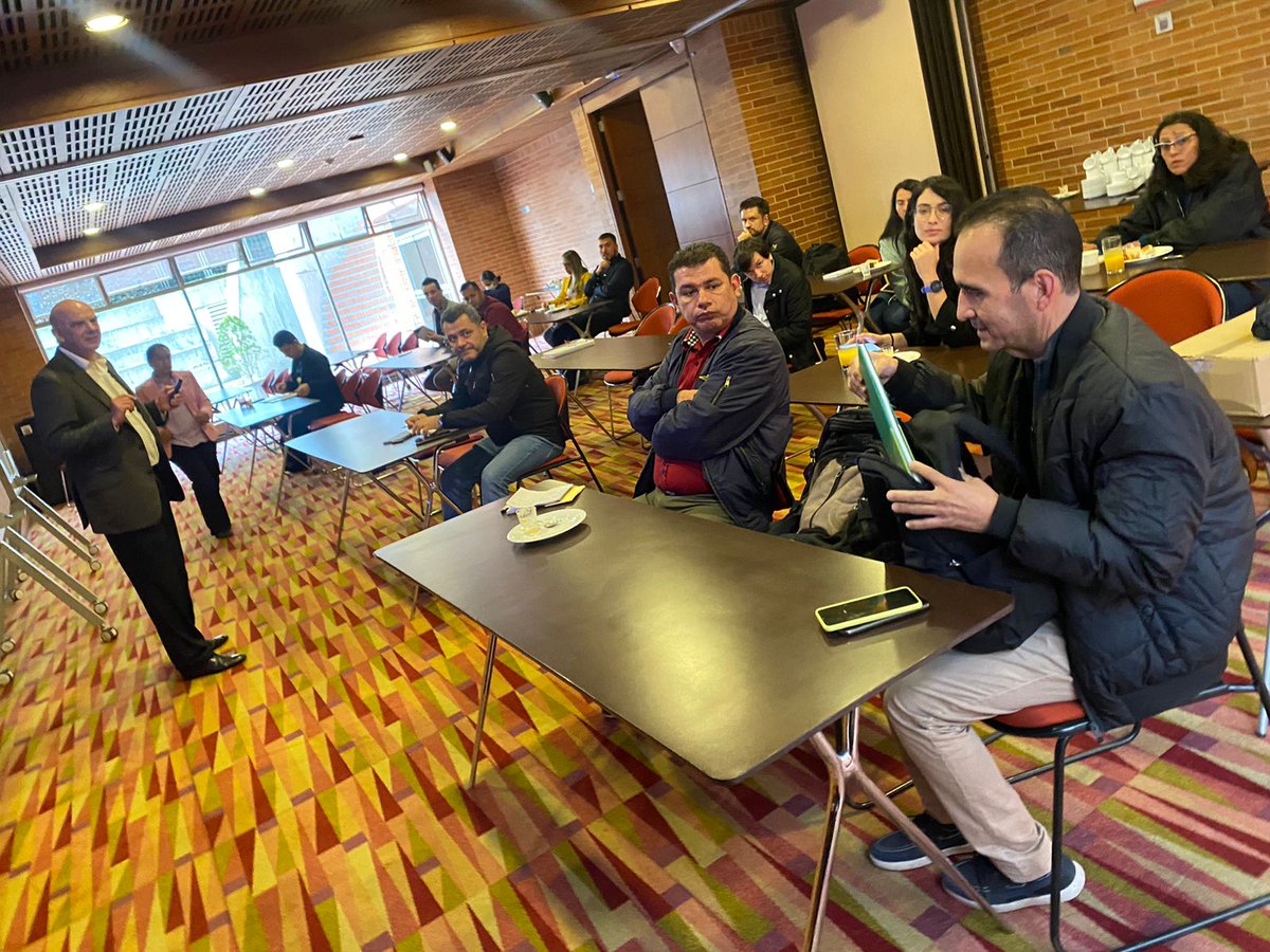 cala_analytics1's tweet photo. 💥​ Estamos explotando el universo de datos en el  #Conectatech2022 🚀​Con la innovación y transformación digital de las empresas en Colombia.

#innovacion #TransformacionDigital #business #Tecnologia #informationsecurity https://t.co/0Qrluutn91