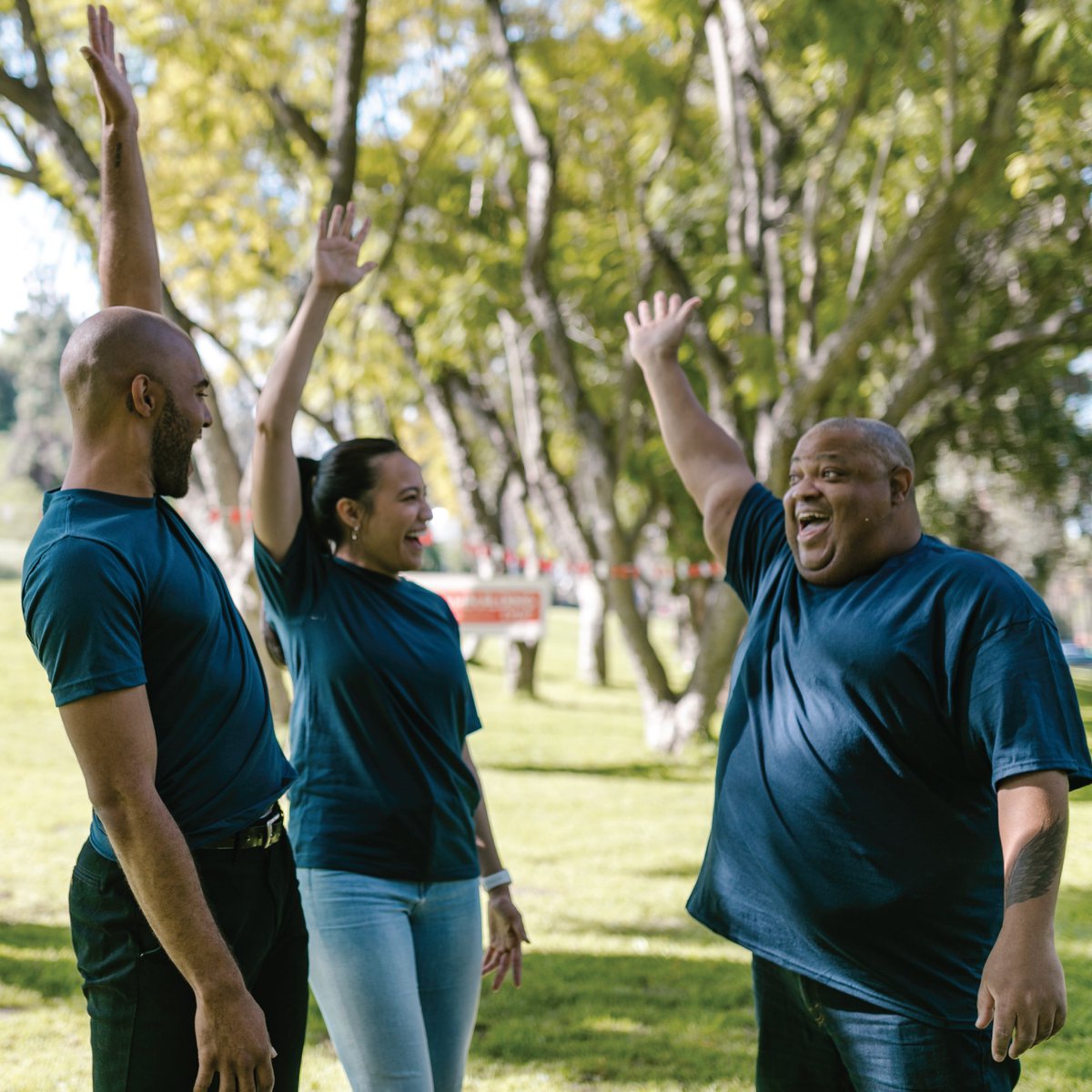 CCPNatUSC's tweet image. Raise your hand if you've talked to your healthcare provider about colorectal cancer screenings options. If your hand isn’t up, what’s stopping you? 🤷‍♀️🤷‍♂️ Colorectal cancer is #beatable + #treatable when found early. Read more at bit.ly/3azdFwx