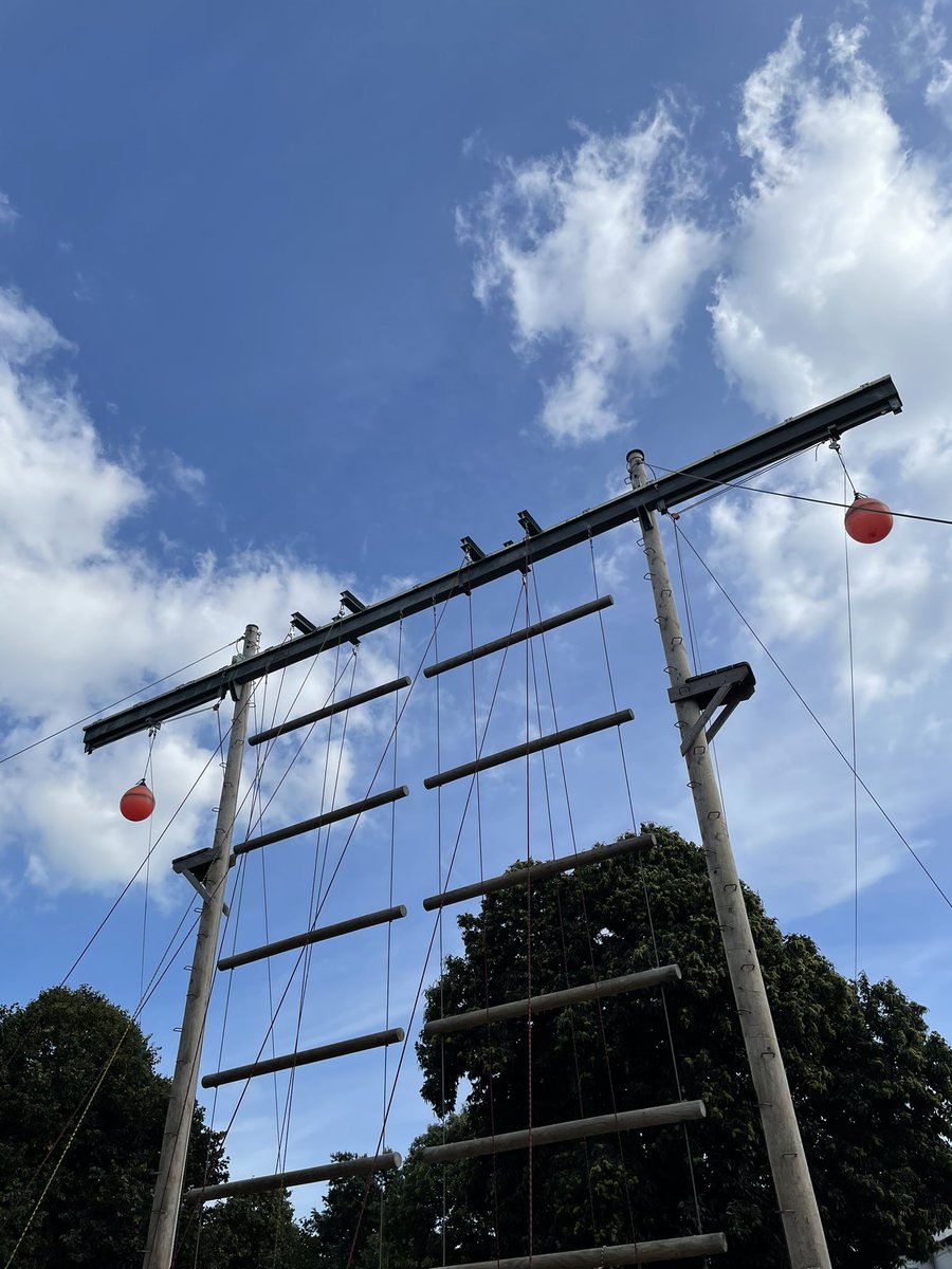 Day 4 - this afternoon we have been buggy building and attempted Jacob’s ladder. We have also spent this evening taking part in a fabulous team quiz! We will soon be going back to our rooms ready to pack for our departure tomorrow. #quizmasters #lastnightatPGL