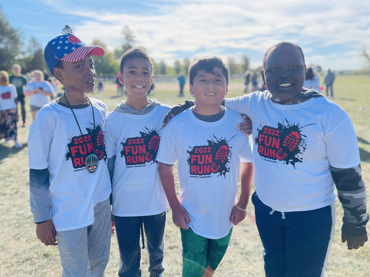 ShakopeeSchools's tweet photo. It’s pretty spectacular when the community, families &amp; staff come together to support #shakopeeschools students! Sweeney PTO raised over $45,000 during today’s Fun Run! Funds will go towards updates to the Sweeney Elementary Learning Commons. 📚 https://t.co/mvtRbXeP5I