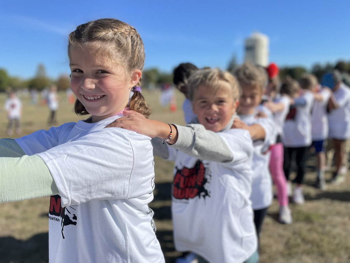 ShakopeeSchools's tweet photo. It’s pretty spectacular when the community, families &amp; staff come together to support #shakopeeschools students! Sweeney PTO raised over $45,000 during today’s Fun Run! Funds will go towards updates to the Sweeney Elementary Learning Commons. 📚 https://t.co/mvtRbXeP5I