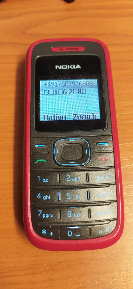 ZefiroPublic's tweet photo. Dear @Steam authenticator, what kind of invisible unicode magic are you trying to hide in a simple SMS ?
(but thanks that only the visible digits were actually needed) https://t.co/0LaQsEPBbs