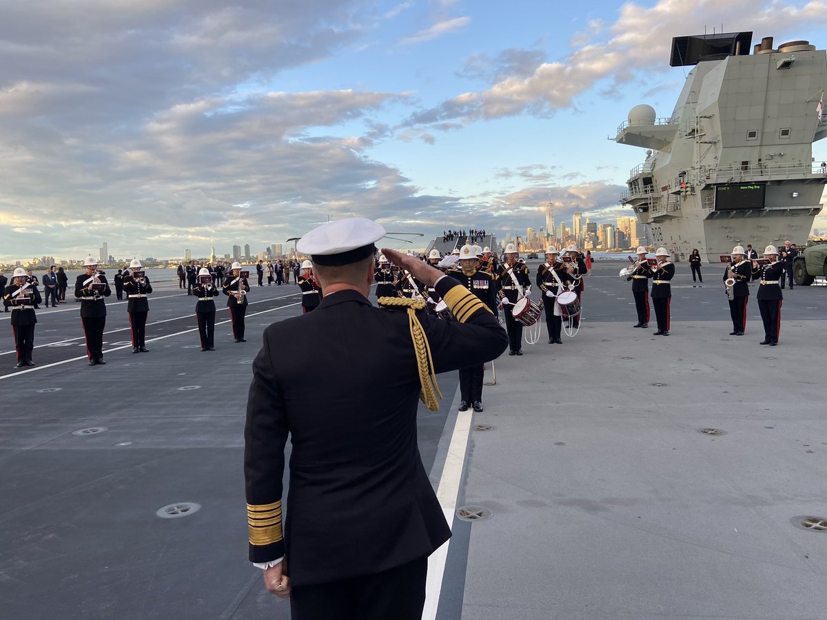 UKMilAd_UN's tweet photo. @HMSQNLZ @FirstSeaLord https://t.co/kZfp0GzJZb