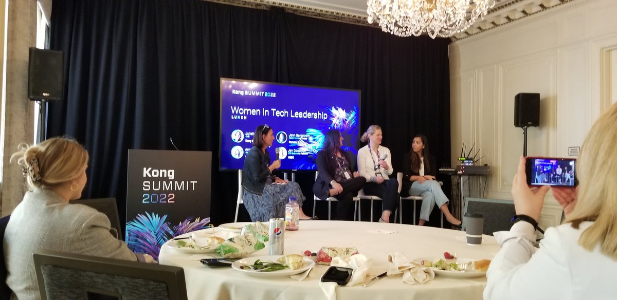 CindyMuesing's tweet photo. Women in Technology. #KongSummit2022 @kong https://t.co/WbjfrhmefG