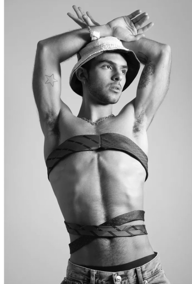 gresstossel's tweet photo. Un modelo 🛐 

@JoaquinBondoni #JoaquinBondoni https://t.co/fNnaFvmXsq