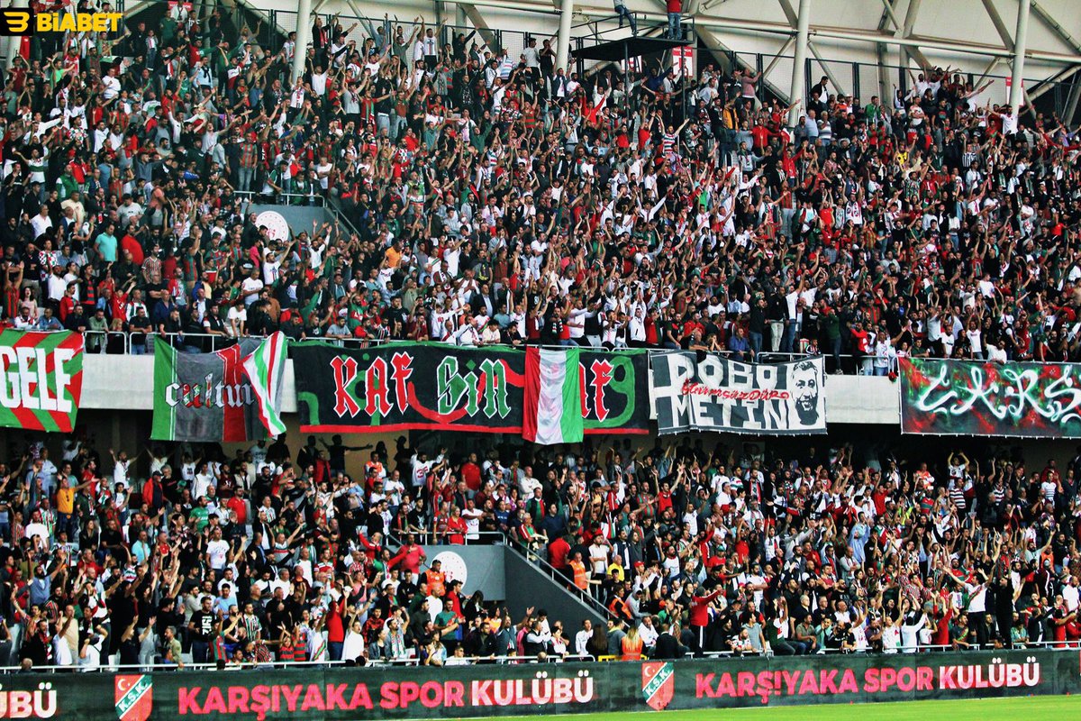cifturnike's tweet photo. 🔥 3. Lig’de mücadele eden Karşıyaka’nın tribünleri, kendi evinde 500 kişiye oynayan bazı Süper Lig takımlarına meydan okuyor… https://t.co/Ak5pkz1aF4