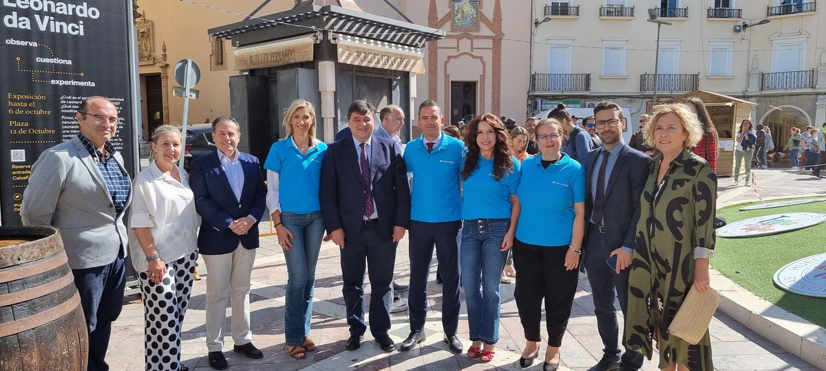 yolandaveca's tweet photo. Hostelería y solidaridad se dan la mano en la Feria de la Tapa. Desde @caixabank y @FundlaCaixa queremos acercar la gastronomía de esta tierra a todos los onubenses con la ayuda de @AytoHuelva @Bareca13 , @AFAHuelva , @FundacionCepaim , Ciudad de los Niños y Centro Arrabales https://t.co/Apu8escT8y
