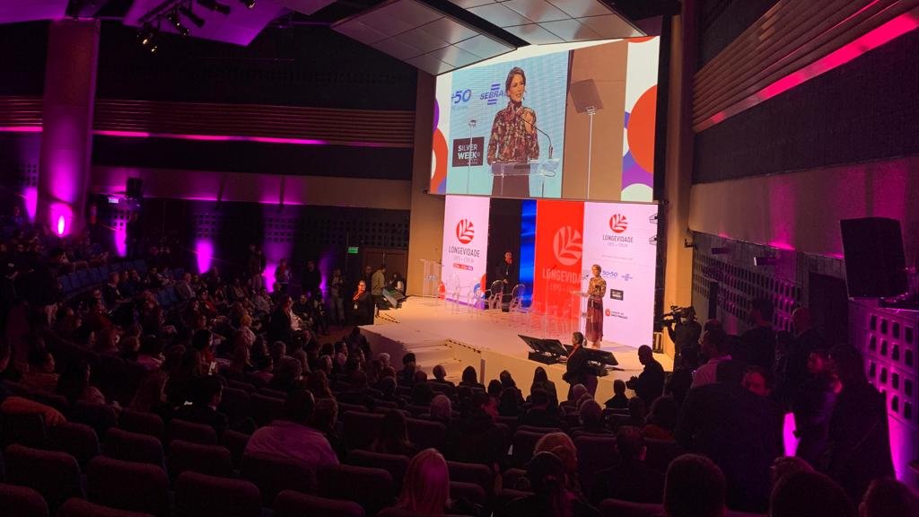 acmsaopaulo's tweet photo. Começou a IV Longevidade Expo+Fórum, q acontece no Convenções Rebouças, em SP, com transmissão ao vivo no YouTube. 250 palestrantes, debatedores e convidados participam de 82 painéis e apresentarão conteúdo relevante para as pessoas 60+. A ACM está por lá no stand da 2Go Turismo. https://t.co/GaKJLzE3a3