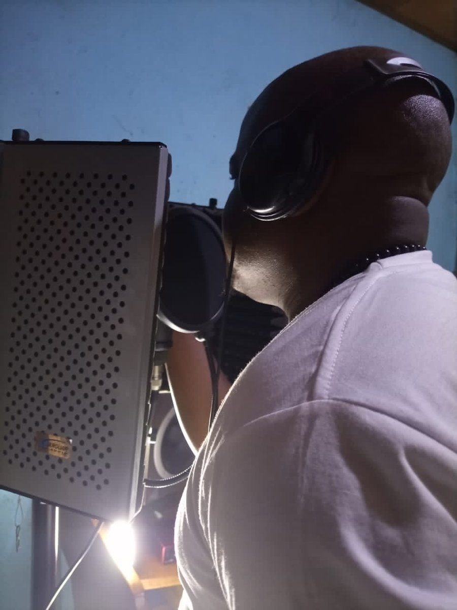 Mottanni's tweet photo. We are not relenting till we raise more awareness against GBV in our communities.
Bruises recording ...
The spoken word EP on gender based Violence
#Bruises #DarkLight #Mottanni
#GBV #StopGenderBasedViolence
#gbv #genderbasedviolence
#women #domesticviolence
#womansupport https://t.co/cflaht9SE2
