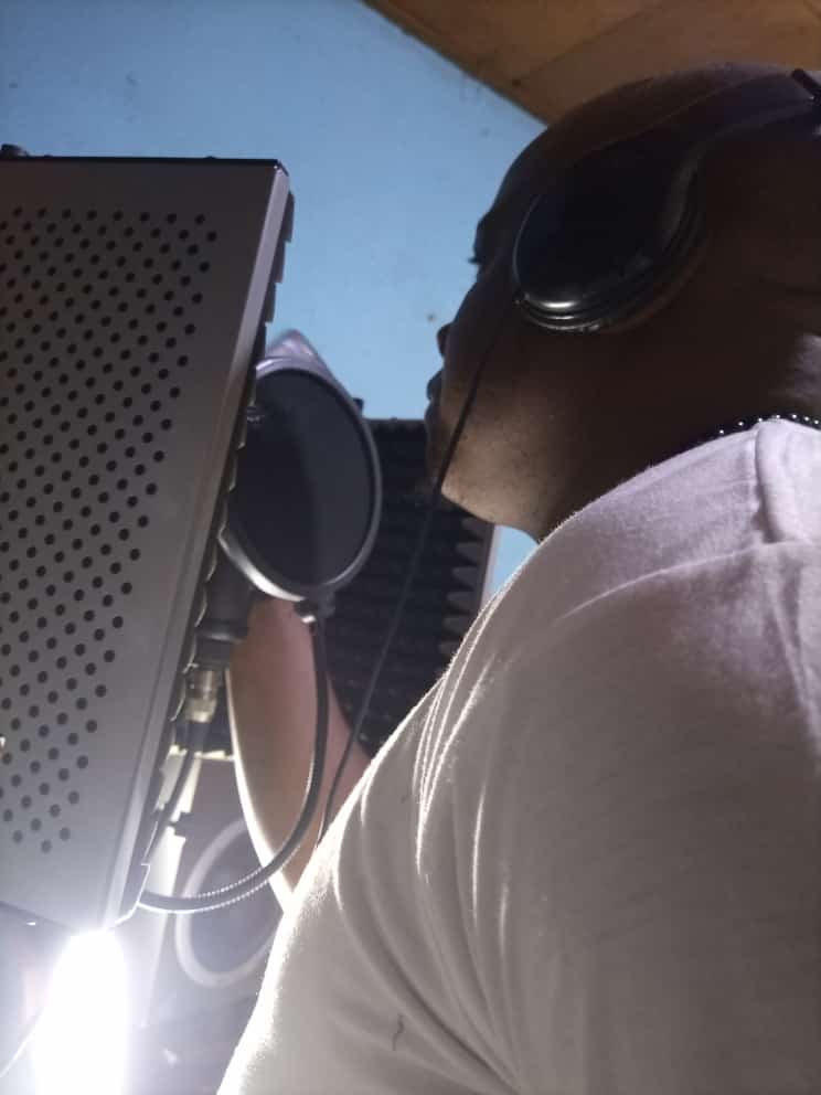 Mottanni's tweet photo. We are not relenting till we raise more awareness against GBV in our communities.
Bruises recording ...
The spoken word EP on gender based Violence
#Bruises #DarkLight #Mottanni
#GBV #StopGenderBasedViolence
#gbv #genderbasedviolence
#women #domesticviolence
#womansupport https://t.co/cflaht9SE2