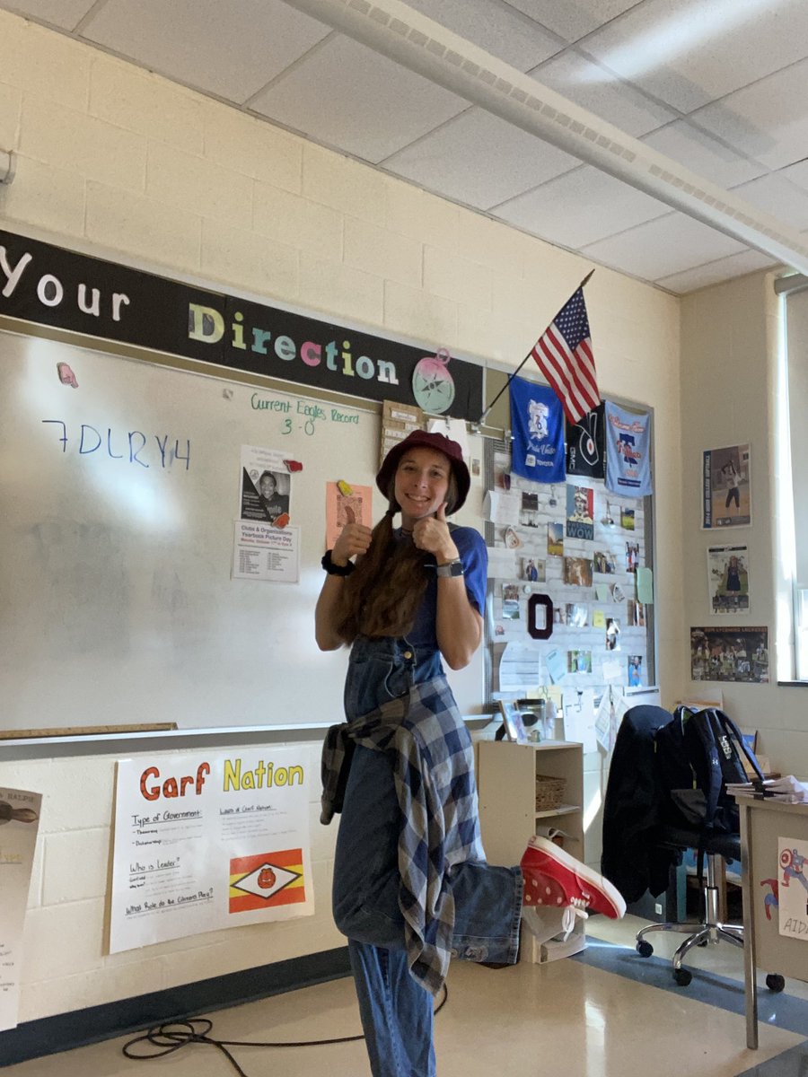 I think you know you’re old when the decade you grew up in is a part of a homecoming spirit day… And when they ask “Who is Nelly?” 🍎

Happy Homecoming Oxford!
#teachertwitter #homecoming #90sKid