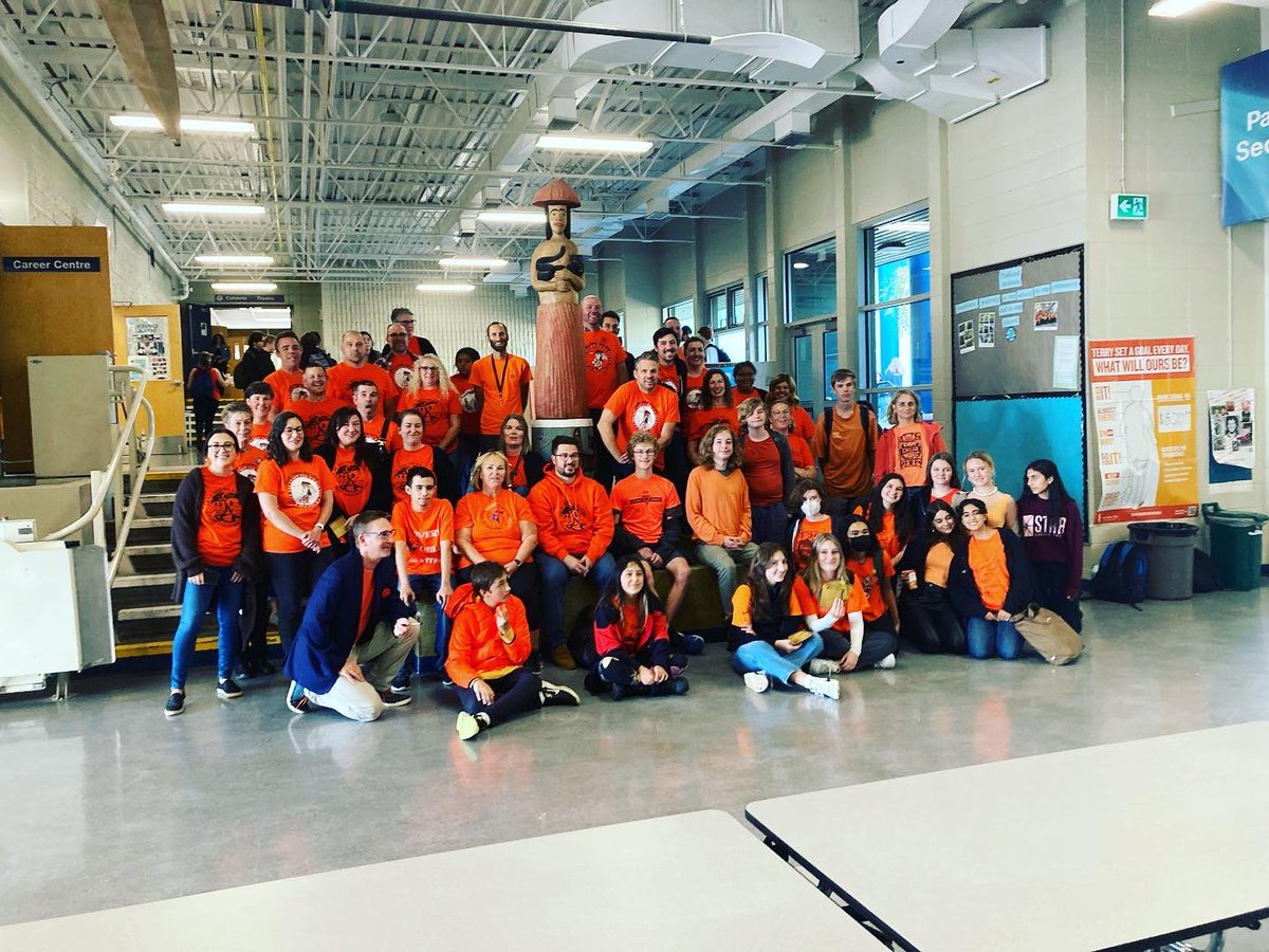 Jearnie10's tweet photo. #OrangeShirtDay @sd63schools @SD63Parkland https://t.co/Dxf9CjNLgZ