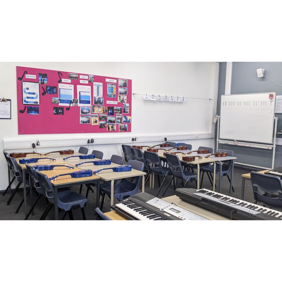 ArtsHya's tweet photo. We had such a good time welcoming prospective students, parents & carers into our GOOD school yesterday at Open Evening!
#teamhya #teamperformingarts @hyndburnacademy https://t.co/nMf0IXvld7