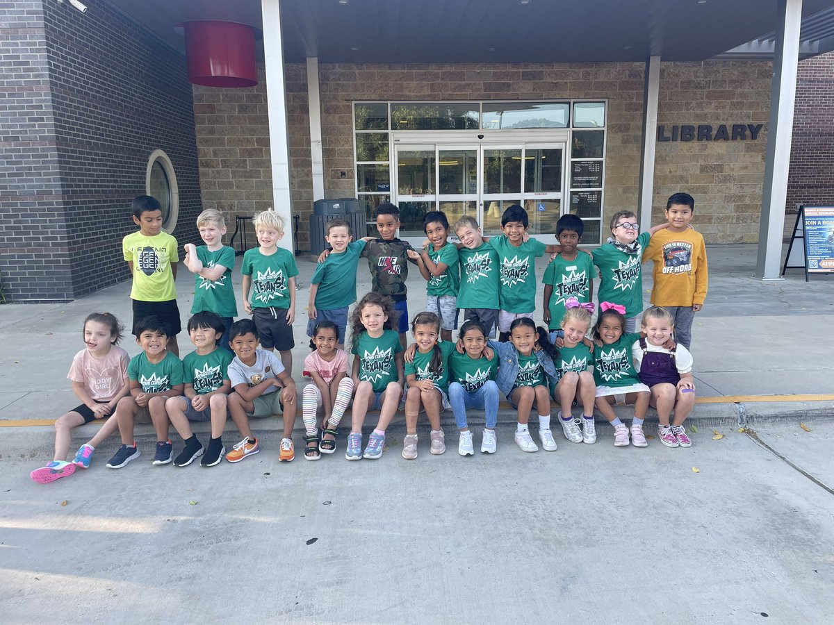 LaurenTorti's tweet photo. K1 Community Helper Trips!!! 
@TCETexans #tinytexans https://t.co/NnolHPmkml