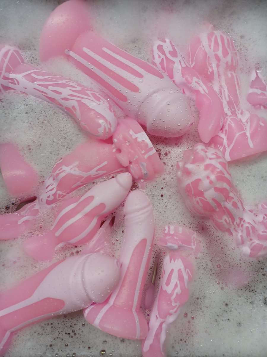 PleasureForge's tweet image. Here's a lil recap of a few of the things we're dropping tonight. We also have wands of both types which you can check out during the pre-shop at 6PM EST. 🤘🏻😅🤘🏻

Please be patient if shipping takes a bit longer due to inclement weather. 🙏🏻