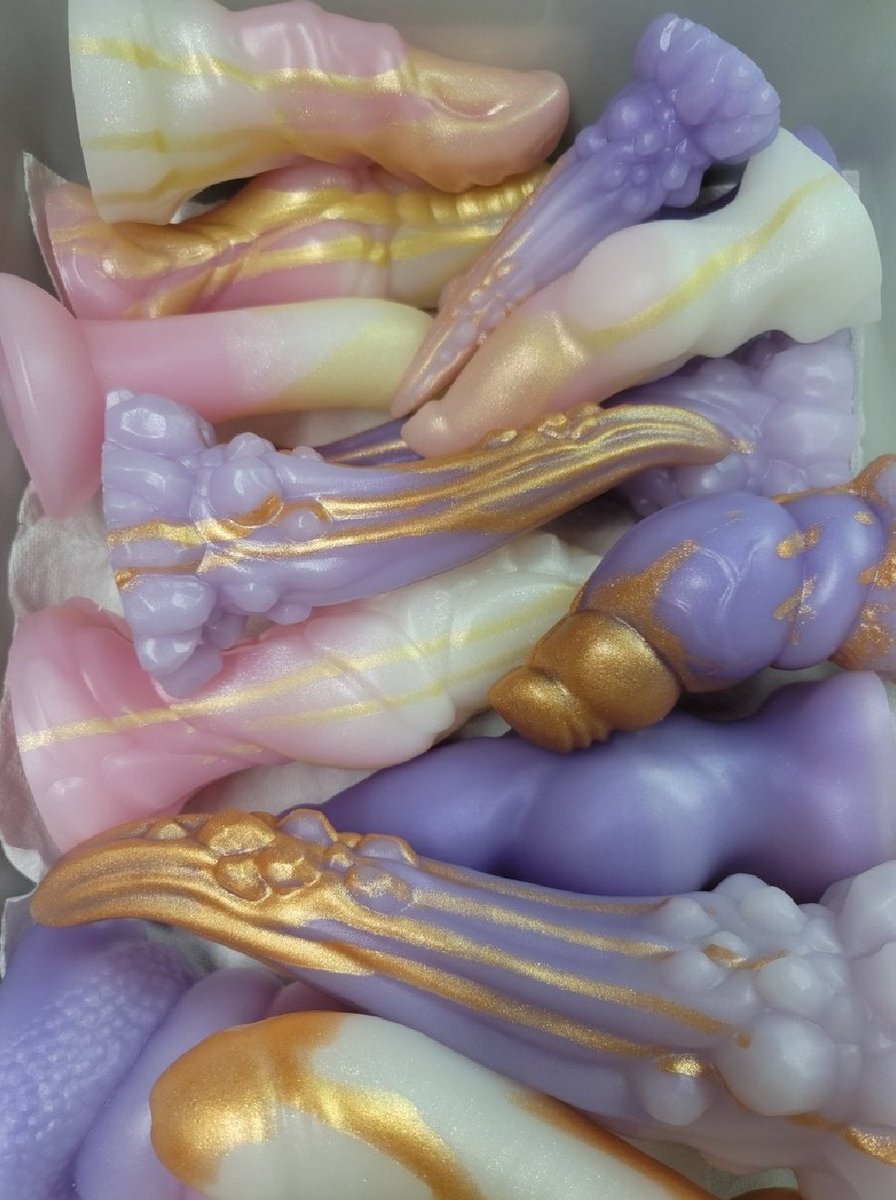 PleasureForge's tweet image. Here's a lil recap of a few of the things we're dropping tonight. We also have wands of both types which you can check out during the pre-shop at 6PM EST. 🤘🏻😅🤘🏻

Please be patient if shipping takes a bit longer due to inclement weather. 🙏🏻