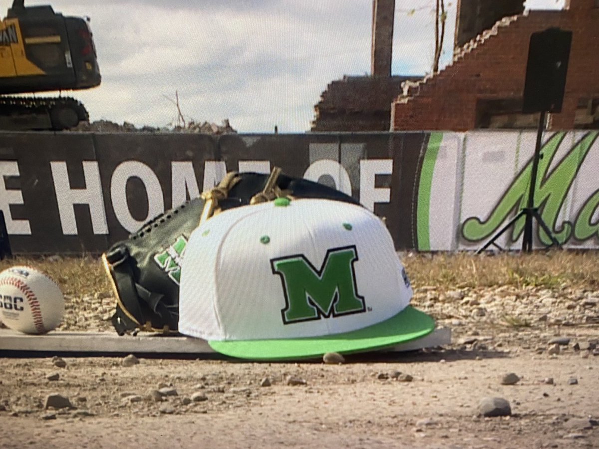 KeithMorehouse's tweet photo. Governor Justice presented Marshall with a check for $13 million from state of WV to help with the new baseball stadium project https://t.co/nHfbJtPTYt