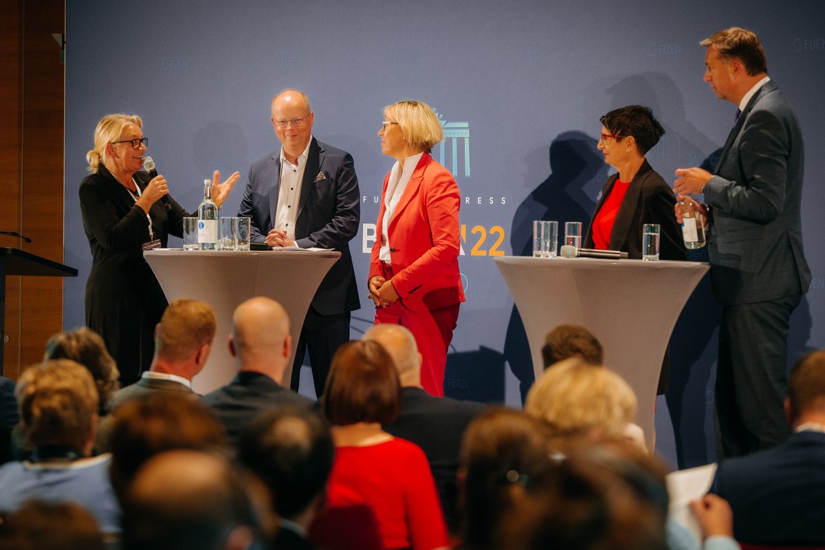 Here’s a glimpse of the first day's happenings at the 2022 #FUENcongress. We thank all our guests for accepting our invitation!

For the whole photo album please check our Facebook page!