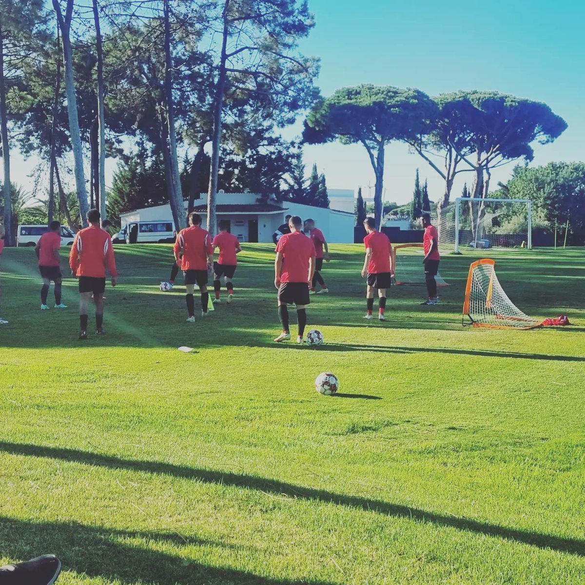 ASH_FLANNIGAN's tweet photo. Had an amazing couple of days on the Erasmus Trip in Portugal 🇵🇹  with a great group of people. Great to see the structures and set up of both grassroots, senior and professional clubs ⚽️ #FootballDevelopment #Erasmus @IFACoachEd https://t.co/IfFE8Ns5md