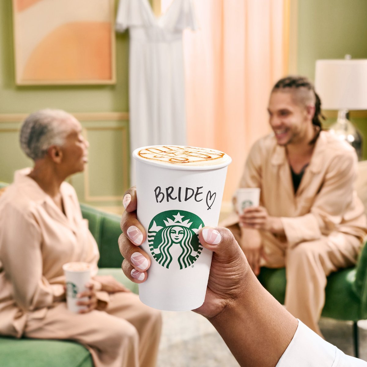 Starbucks's tweet photo. Now the wedding party is complete. https://t.co/gFMXfw4Myw