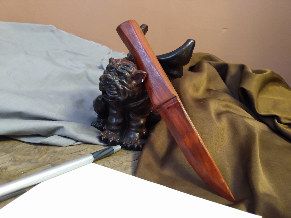 CloudHomeCrafts's tweet photo. Redheart Wood Letter Opener #2 https://t.co/jqOJSTIFJX #red #graduation #knife #office #gift #unique #studydecor #homeoffice #practicaluse https://t.co/uUEDW1qnvN