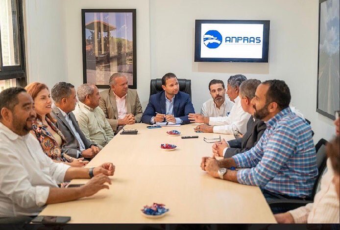 anprasrd's tweet photo. Los miembros de ANPRAS, en atención a su responsabilidad social, sostuvieron una reunión de seguimiento a los daños causados por el huracán Fiona, en procura de continuar buscando la forma de seguir colaborando con @RDMOPC en las zonas afectadas. https://t.co/r2FIyMeBkS