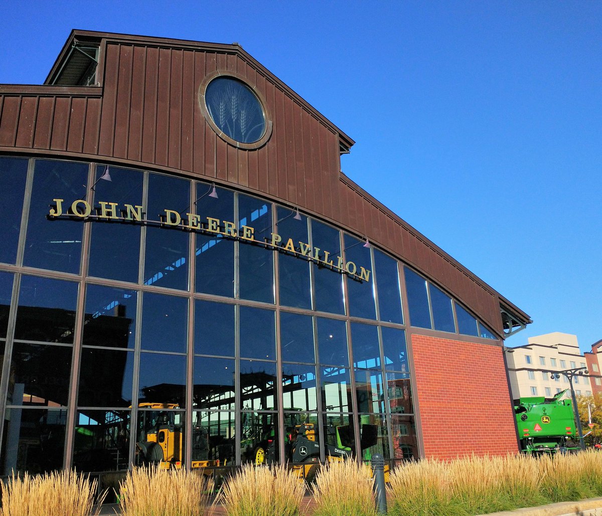 TL_Carver's tweet photo. Last night Adam talked about his John Deere tractor. Here's the John Deere Pavilion in Moline, IL. @RevAdamHamilton @sharechurchrez https://t.co/tlIT6Fi3ib