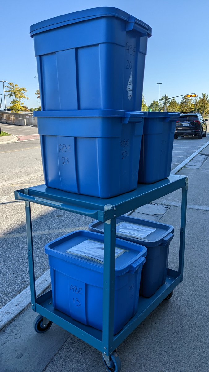 It's a new teacher, new school, full kit kind of day! No malfunctioning elevator can get in our way 💪💪💪! Can't wait to see <a href="/AmgenFoundation/">Amgen Foundation</a> #BiotechExperience in action at @CTA_Tweets!! 

<a href="/AmgenCanadaGM/">Ugur Gunaydin</a> <a href="/ABEProgOffice/">Amgen Biotech Experience (ABE) Program Office</a> <a href="/UTM_Research/">UTM Research & Innovation</a> <a href="/UTMBiology/">UTM Biology</a> <a href="/UTM_CPS/">UTM CPS</a>
