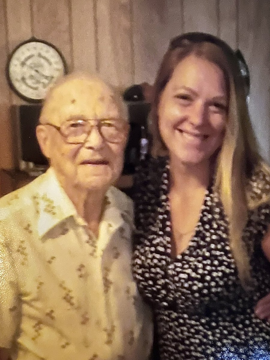 LesleyWhite55's tweet photo. May you Rest In Peace uncle Kenny. https://t.co/3MAd1NVPBO
