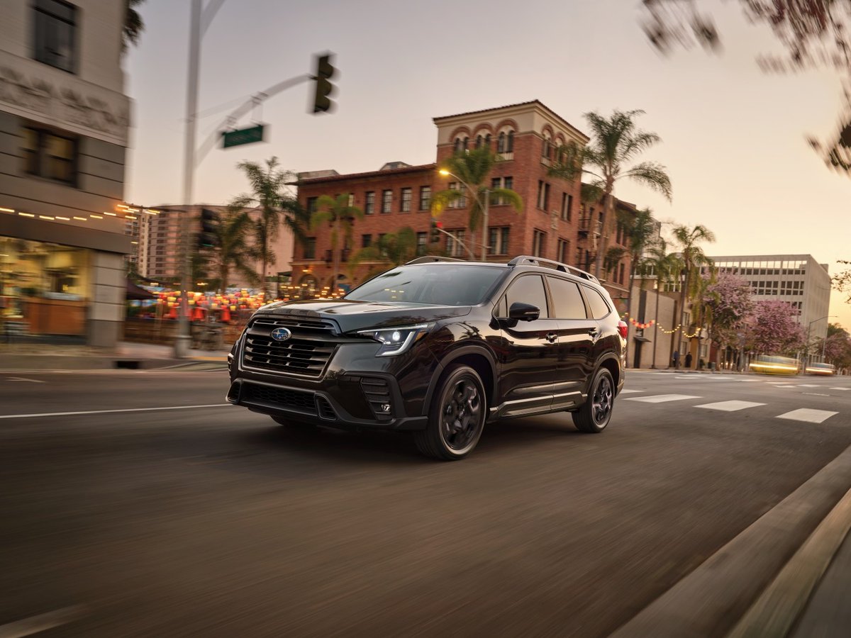 subaru_usa's tweet photo. Captain's chairs or bench? Vote in the comments ⬇️!

Either way, the new, upgraded 2023 #SubaruAscent is better than ever with enhanced EyeSight Driver Assist Technology and a newly available 11.6-inch touchscreen. Build yours here: https://t.co/w14IOZSxIV https://t.co/IBpSUOzDQS