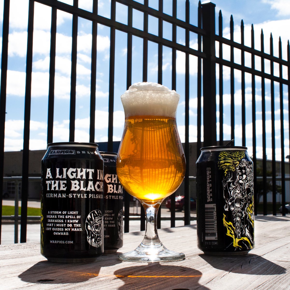 WarPigsBrewing's tweet photo. A Light in the Black . . .

Best enjoyed while enveloped in the crisp autumn air.

Find A Light in the Black near you at https://t.co/cLalakSB0R https://t.co/z4s8bpRs88