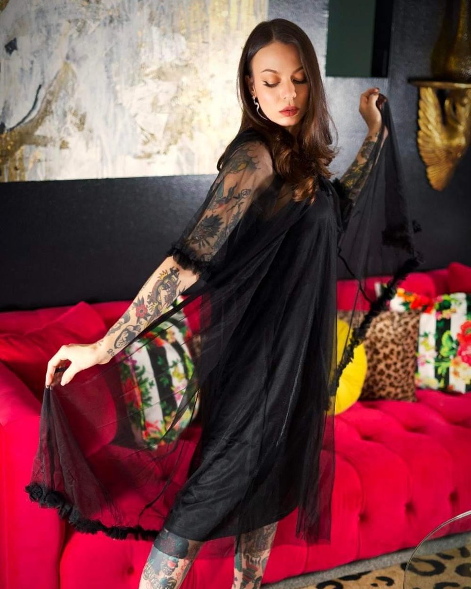tatyanaboutique's tweet photo. The Pillow Talk Nightgown is mandatory for all sleepovers and nocturnal activities. 😉💃

#lingerie #tattooedpinup #pinupfashion #pinupclothing #retrofashion #vintagefashion #retrostyle #pinupsofinstagram #outfitoftheday #sleepover https://t.co/yml8GK77Ry
