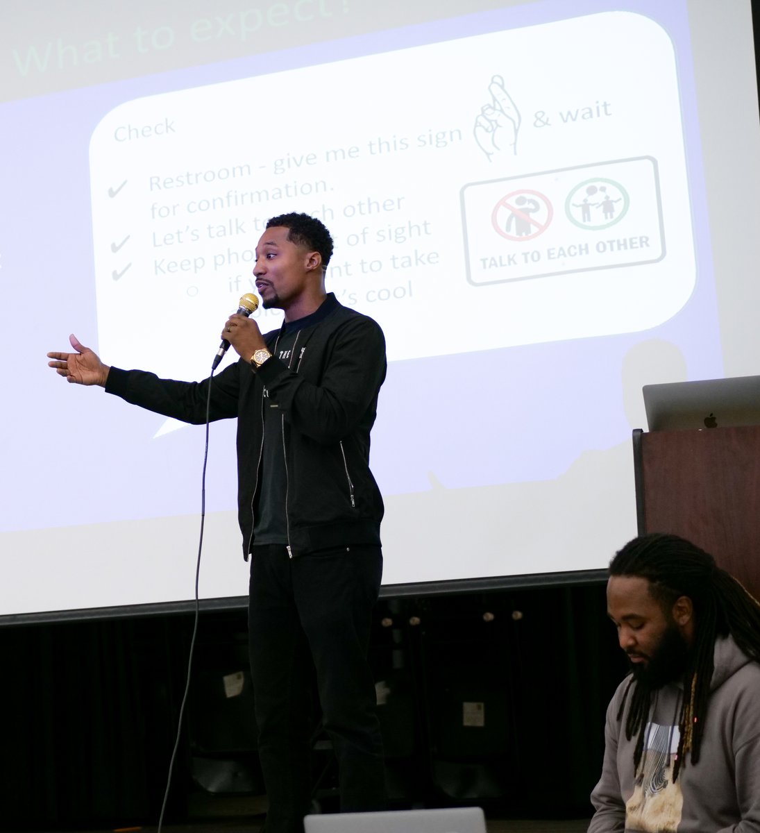 BeNobleSchools's tweet photo. We also had TWO special guests join us! A special THANK YOU to @chicagobulls player @AndreDrummond and @TheBlackBreadC0 CoFounder, Charles Alexander for celebrating with us and speaking LIFE into our students! We appreciate the support for our scholars. https://t.co/UwCdJkE1lN
