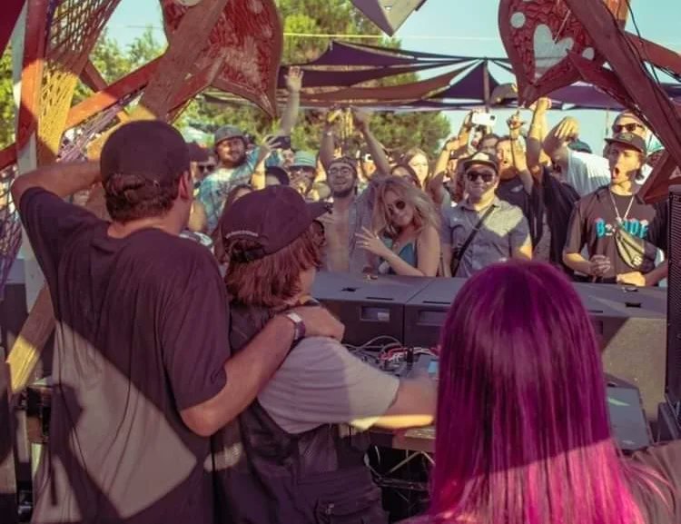 B-Side Los Angeles tweet media