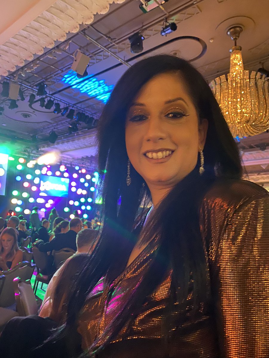CrouchEndJet's tweet photo. @RecruiterAwards this one is a winner!! @OliverSanders9 https://t.co/FDzWhuC51w