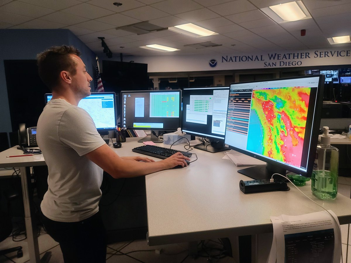 OnTheGoVideo4u's tweet photo. What an incredible opportunity for @TCIMiraCosta Drone Technician class.   We were given a behind the scenes look at weather observations and how METARs and TAFs are made.   Thank you to Adam and James for sharing with us at @NWSSanDiego  #cawx #tcimiracosta #dronediva https://t.co/R4AZ3vj2vn