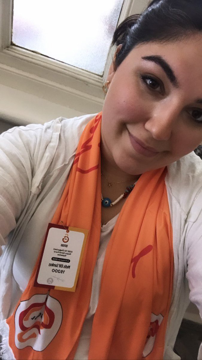 meliselifys tweet picture