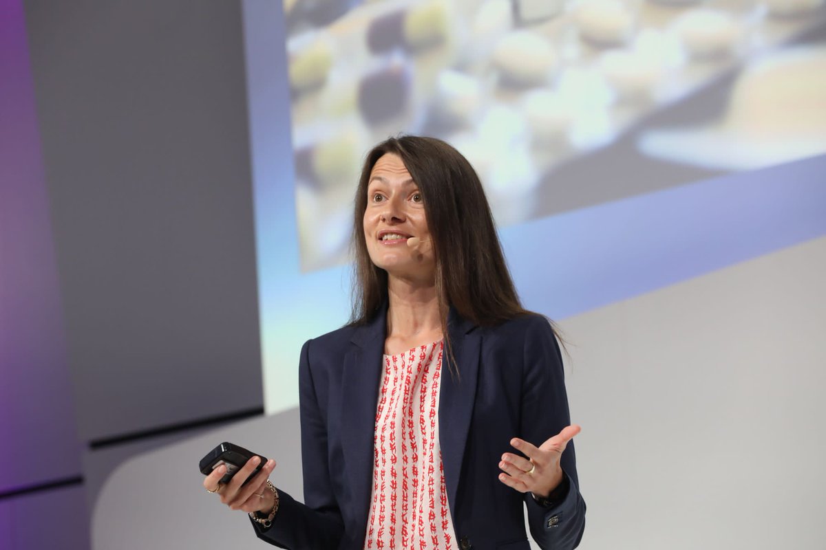 Our CTO, Dragana Savic, presenting bioelectronic medicine/INIA and connecting with some of the brightest scientists and entrepreneurs to explore visionary solutions for our most pressing challenges at the Merck Curious 2022 Conference in Germany. Thank you for the opportunity!