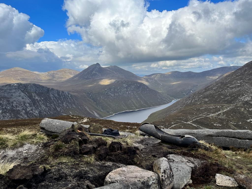 Mournelive tweet media