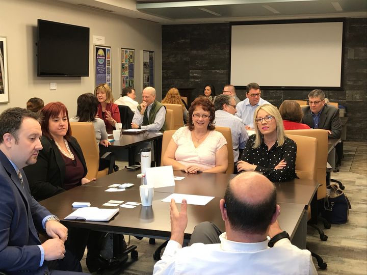 CenterStateCEO's tweet photo. Traditional Speed Networking is better than ever, at OneGroup Education Center on Oct. 11. Bring your business cards and be prepared to engage in small group dialogue while building relationships with other CenterState CEO members. Register, here: https://t.co/lFMtaQQx3l https://t.co/Oa5odpKaV5