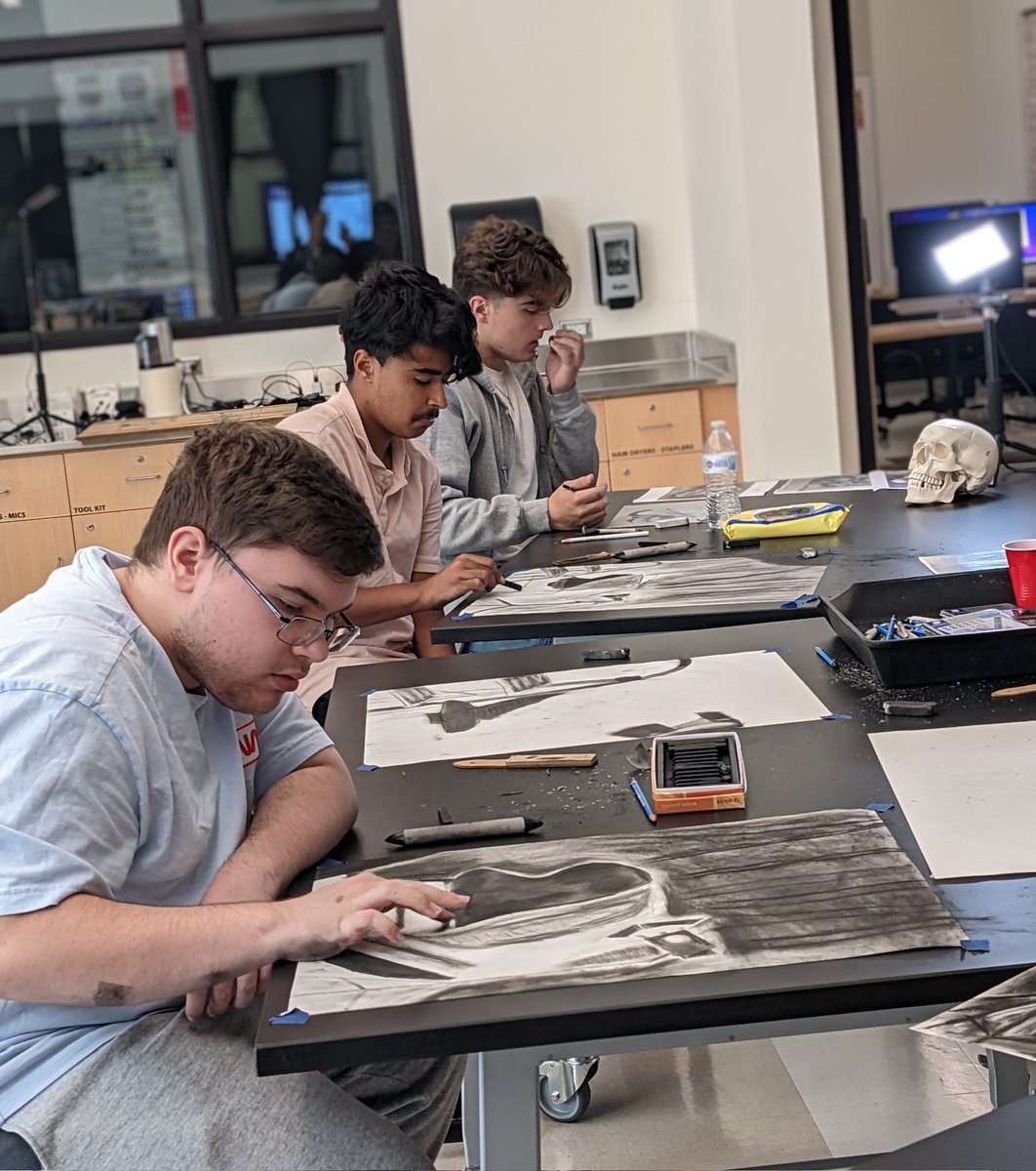 Studio time! #DurfeeHighSchool #VisualDesign