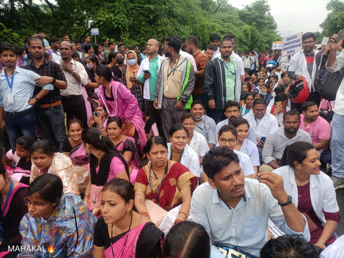 oneabbsr's tweet photo. We earnestly request our Hon'ble CM,Odisha to abolish the system of contractual employment and count the 6 yrs of contractual period while determining the period of service for promotion,MACP &amp; increment. @Naveen_Odisha @nabadasjsg #AbolishContractualSystem @SecyChief @MoSarkar5T https://t.co/LtAumLwI8g