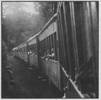 AmericoDeGrazia's tweet photo. #29Sep1963 Asalto al tren del encanto de parte FALN grupo terrorista auspiciado por Fidel Castro, contra la democracia. 7 Muertos y 10 heridos. Doblegar la violencia no fue fácil. Atentados, cuartelazos, invasiones, homicidios, marcaron nuestra historia. @GuayanaLibre21 https://t.co/NKQmvweCel