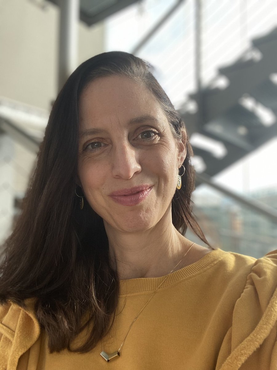 ElishevaMarcus's tweet photo. "You are not alone." Amazing afternoon with some of my fave Berliners, listening to diverse entrepreneurs pitch their brilliant ideas. 

More to say soon on the return of @EarlybirdVC Vision Lab in 🇩🇪🙌

W/ @AnaAlvarezMonge @mparts_ &amp; many more

#migration #founders #startups #vc https://t.co/6lwqnZNcAS
