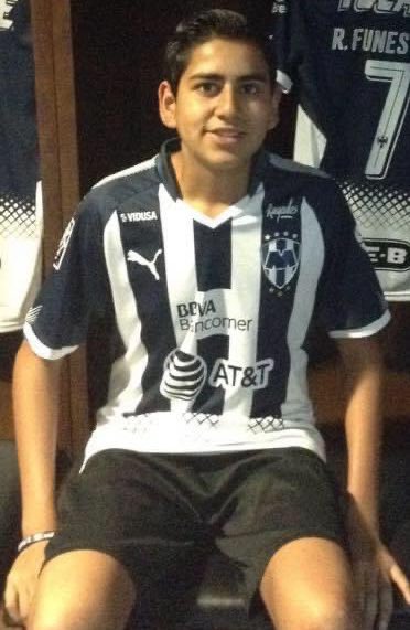 hellokaka12 tweet picture