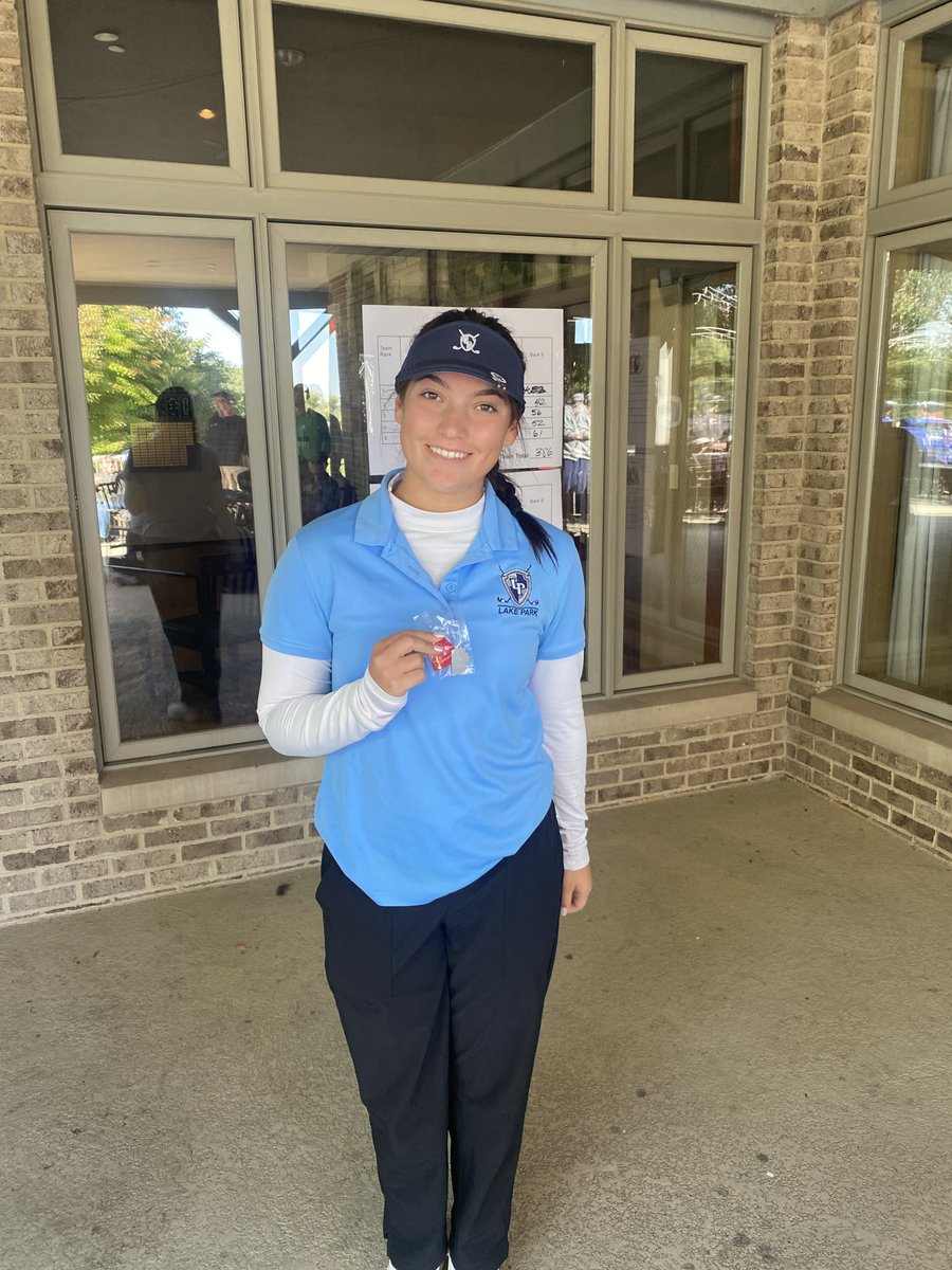 LPAthleticDept's tweet photo. ⛳️SECTIONAL BOUND⛳️ LP Girls Golf punches their ticket to the Glenbrook IHSA 2A Sectional w/ team runner up finish at the Glenbard North Regional! Congratulations Lancers 🏌️‍♀️ #WeAreLakePark

Individual medalists:
🥈Marisa Lerario
🥉Madison Place (tie) https://t.co/s3UEcQZExJ