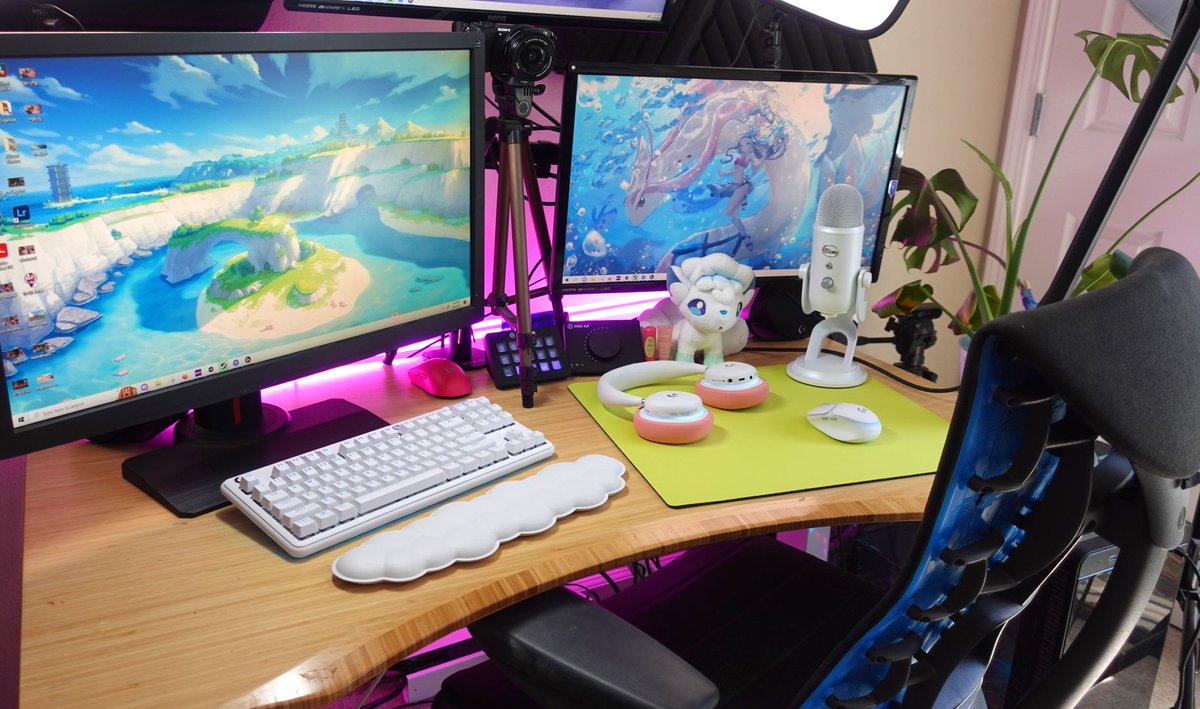 alyekly's tweet photo. setup refresh with the new @LogitechG Aurora collection! how do we like it?
🥹⌨️🎧🐭🎙️
#SponsoredbyLogitechG
☁️ https://t.co/X7fMPnrBau https://t.co/Z4gMEtCyDa
