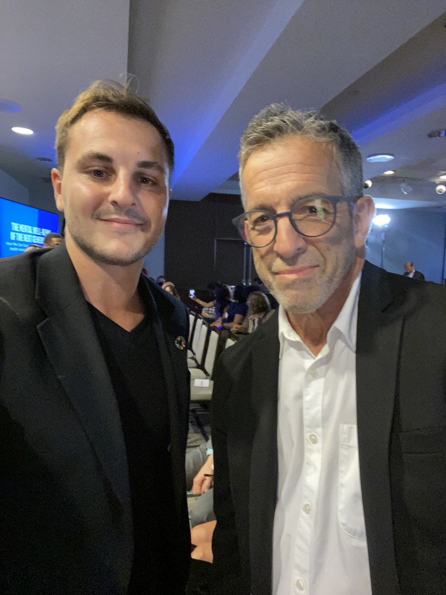 Sam Warach tweet media