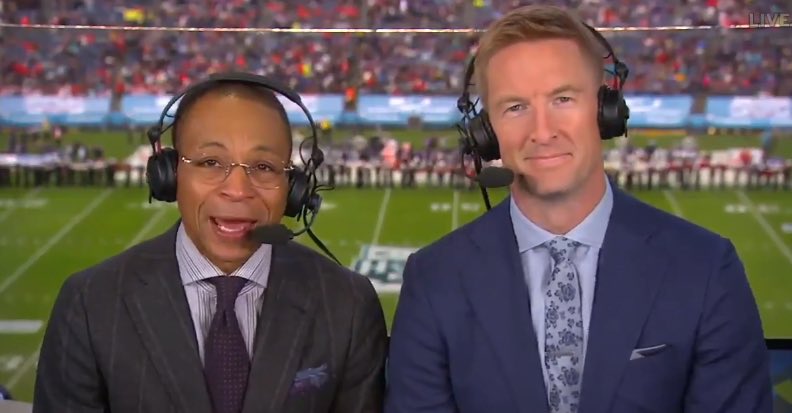 JJOneOfOne's tweet photo. Can we all agree that this is the best crew in all of college football? https://t.co/X1WjNyEJLt